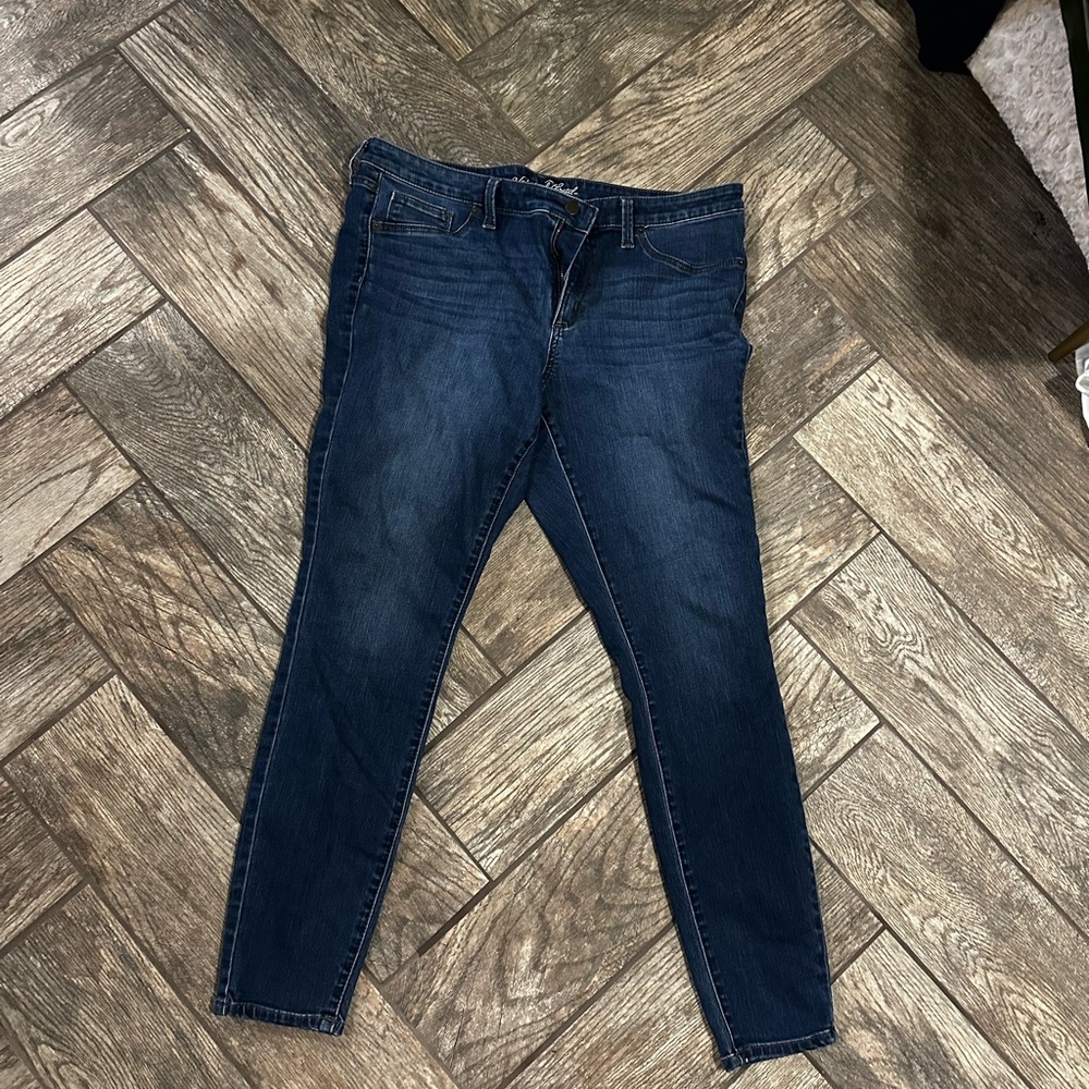 Universal Thread size 16 jeans